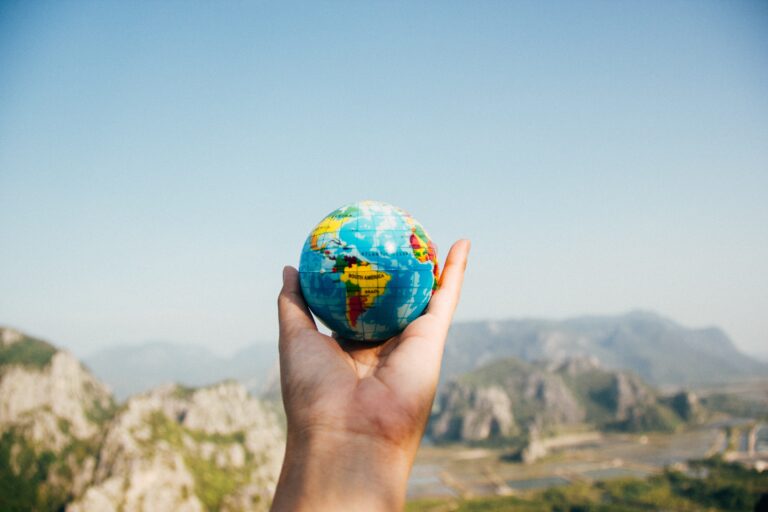 Le monde est si vaste…